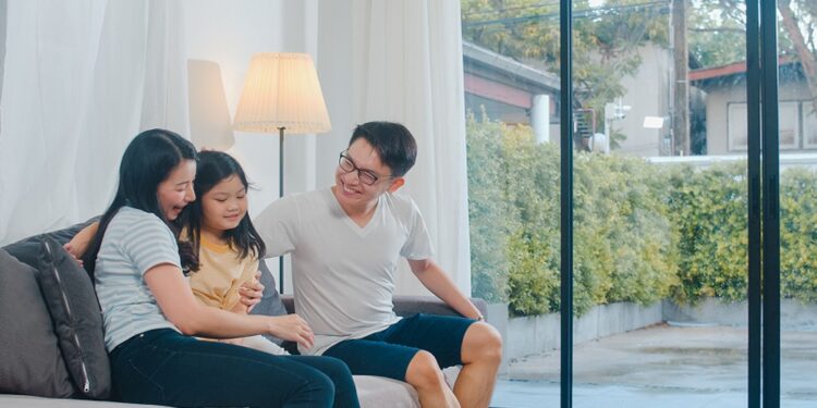 4 Ways Families Can Support Someone in Therapy